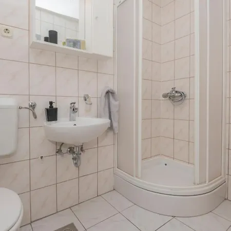 Apartments Zdravka Lokva Rogoznica Esterno foto
