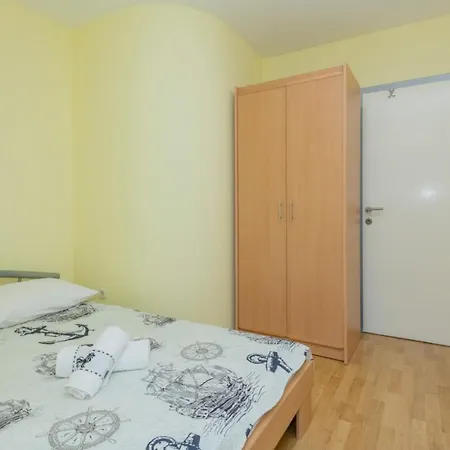 Apartments Zdravka Lokva Rogoznica Esterno foto